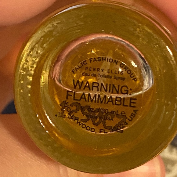 Perry Ellis - Picture 2 of 2